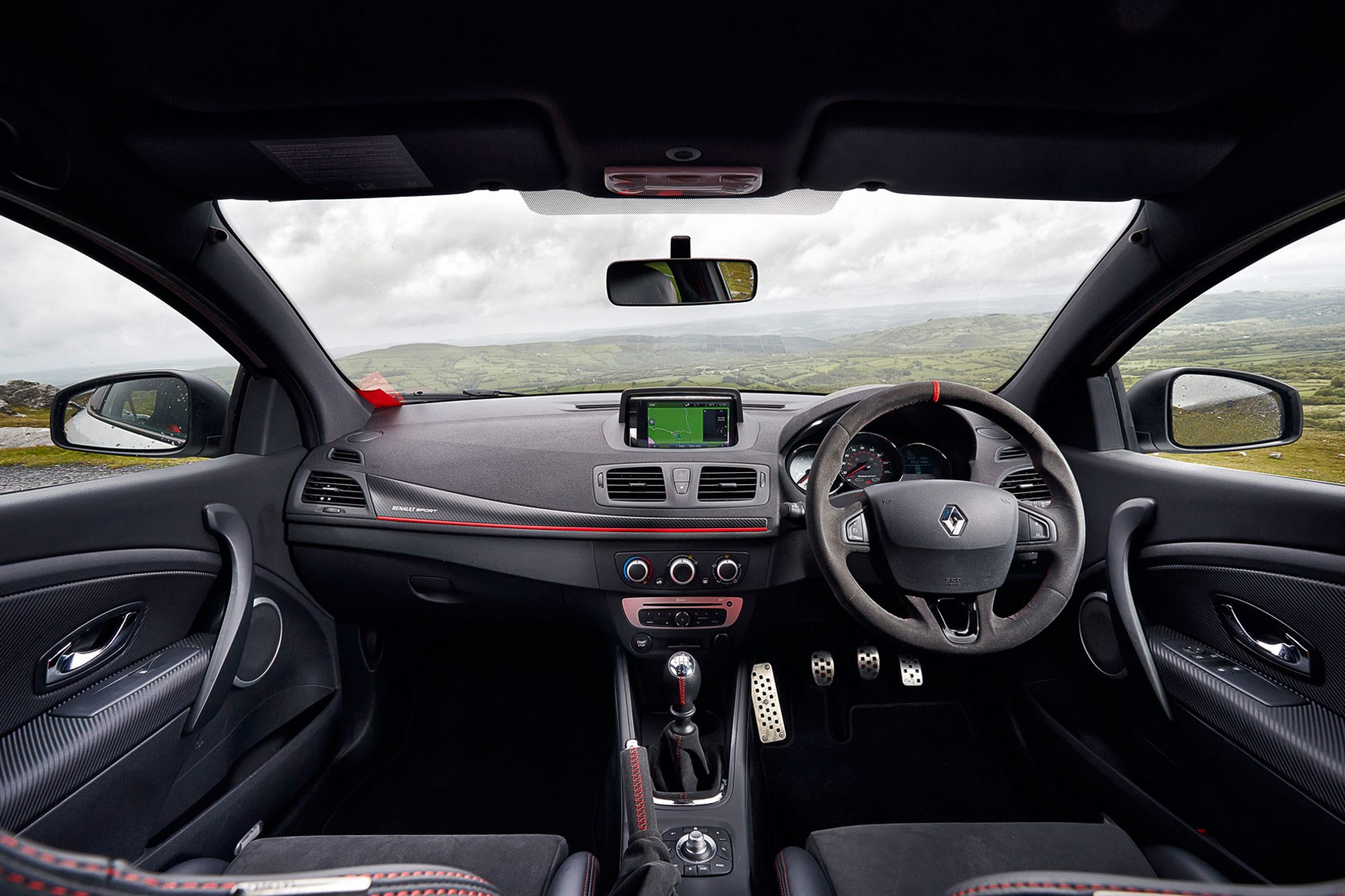 7-honda-civic-type-r-vw-golf-gti-renault-megane-trophy-r