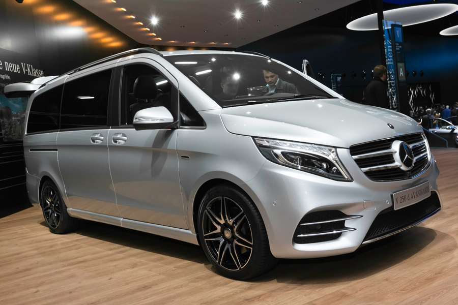 Mercedes-Benz V Serisi AMG Line