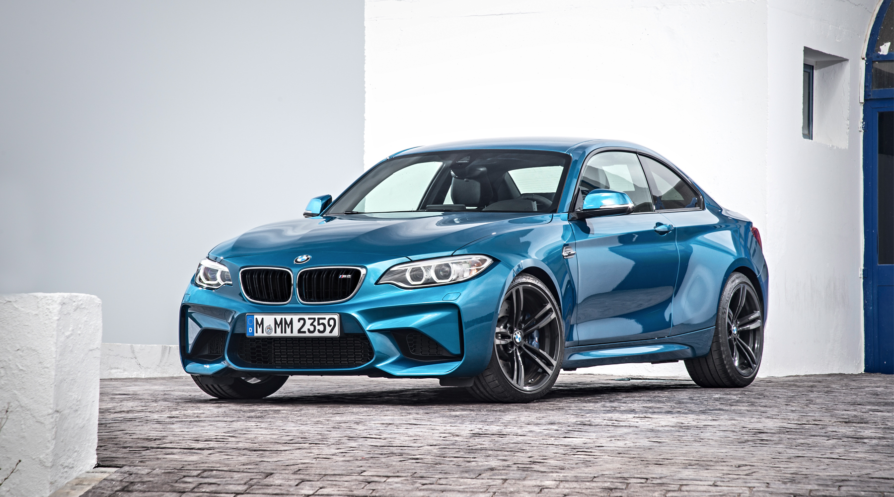 BMW M2 (2016)