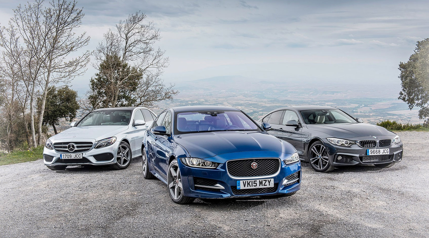 3-karsilastirma-jaguar-xe-mercedes-benz-c-serisi-bmw4