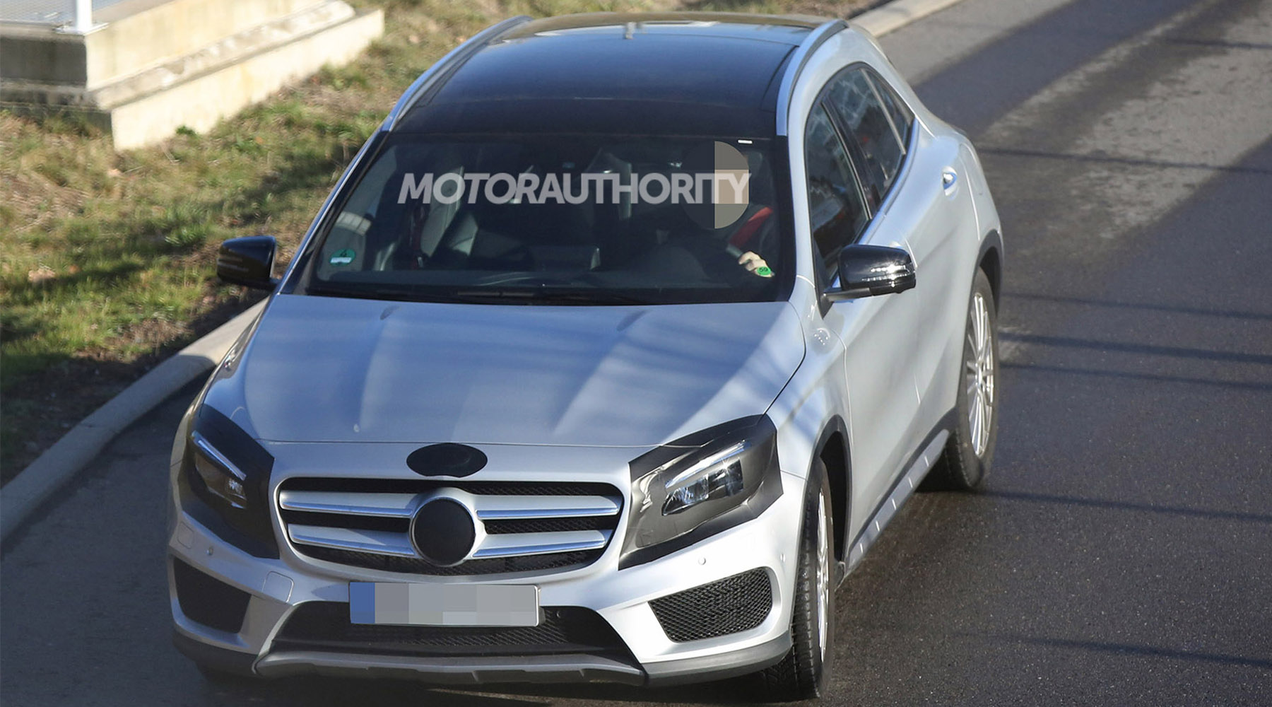 Mercedes-Benz GLA (2016)