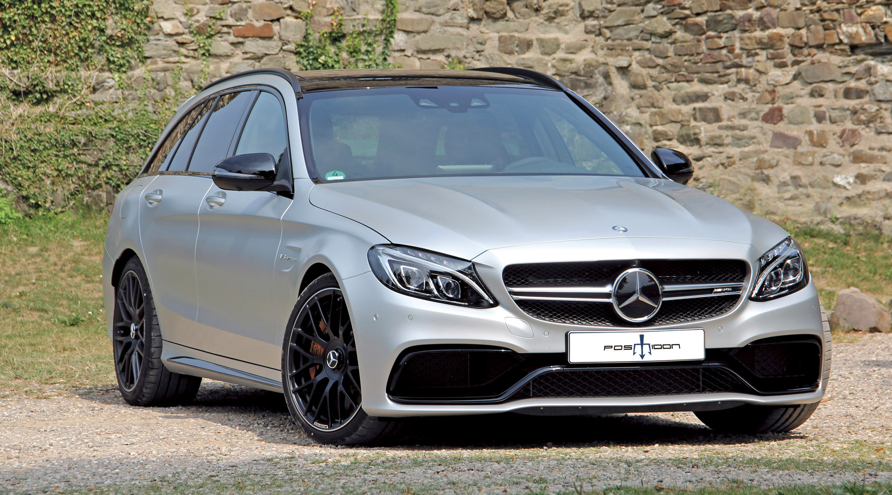1-posaidon-mercedes-benz-amg-c63-station-wagon