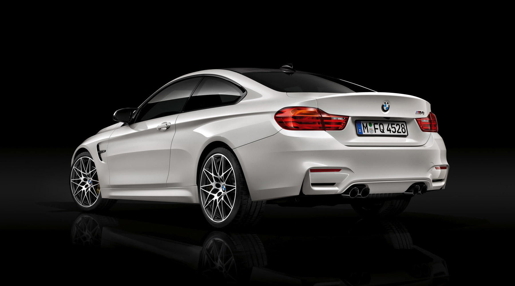 2-bmw-m3-m4-competition-paket