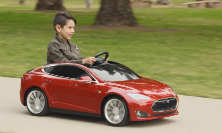 Radio Flyer Tesla Model S