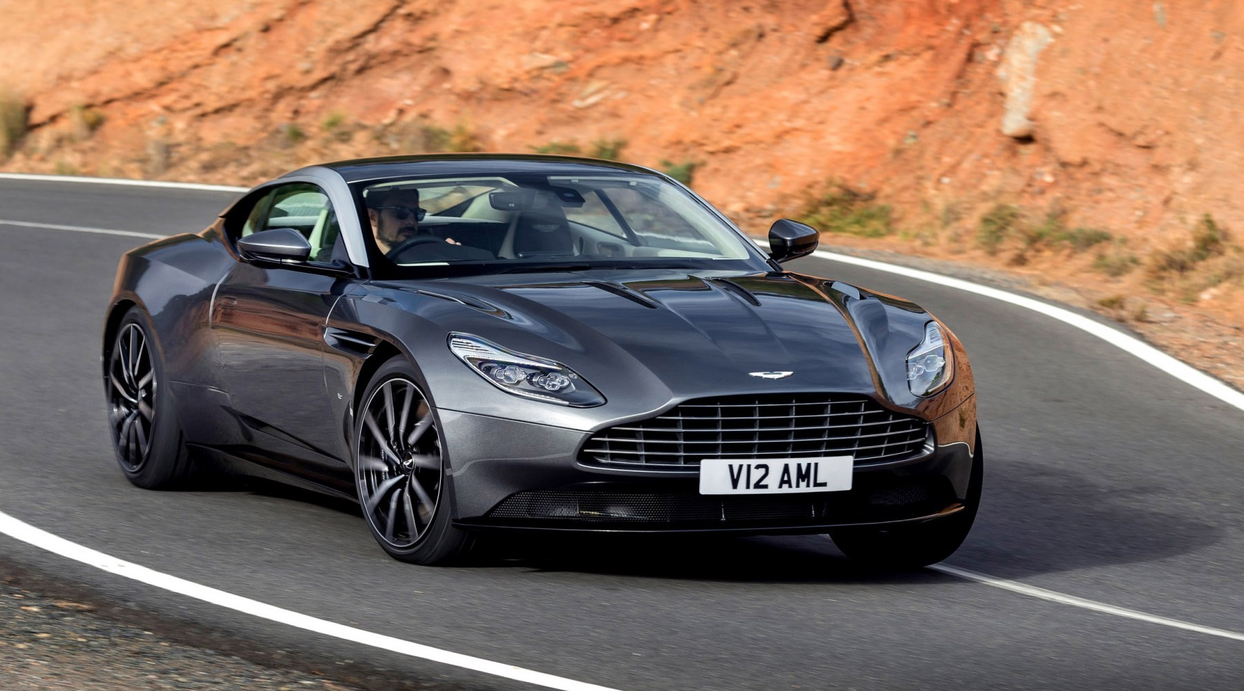 Aston Martin DB11